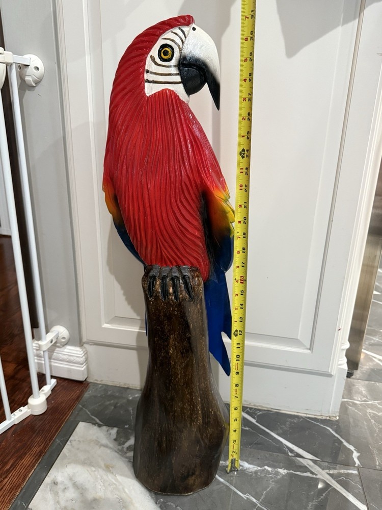 MACA PARROT IN SOLID WOOD MADE IN COLOMBIA.