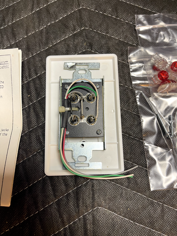 Bose RCA Single gang Dual Left Right Audio input plate Auxiliary Panel