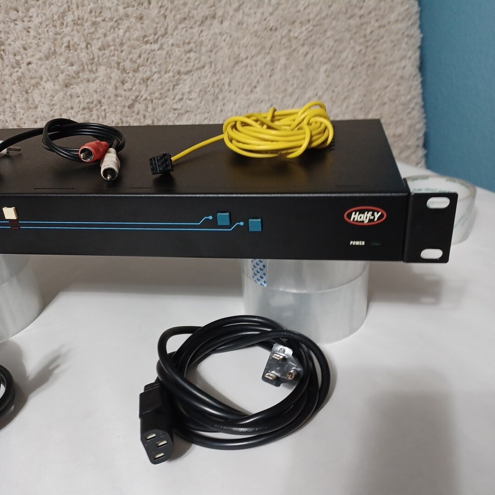 AutoPatch Half-Y Audio/ Video Distribution Matrix