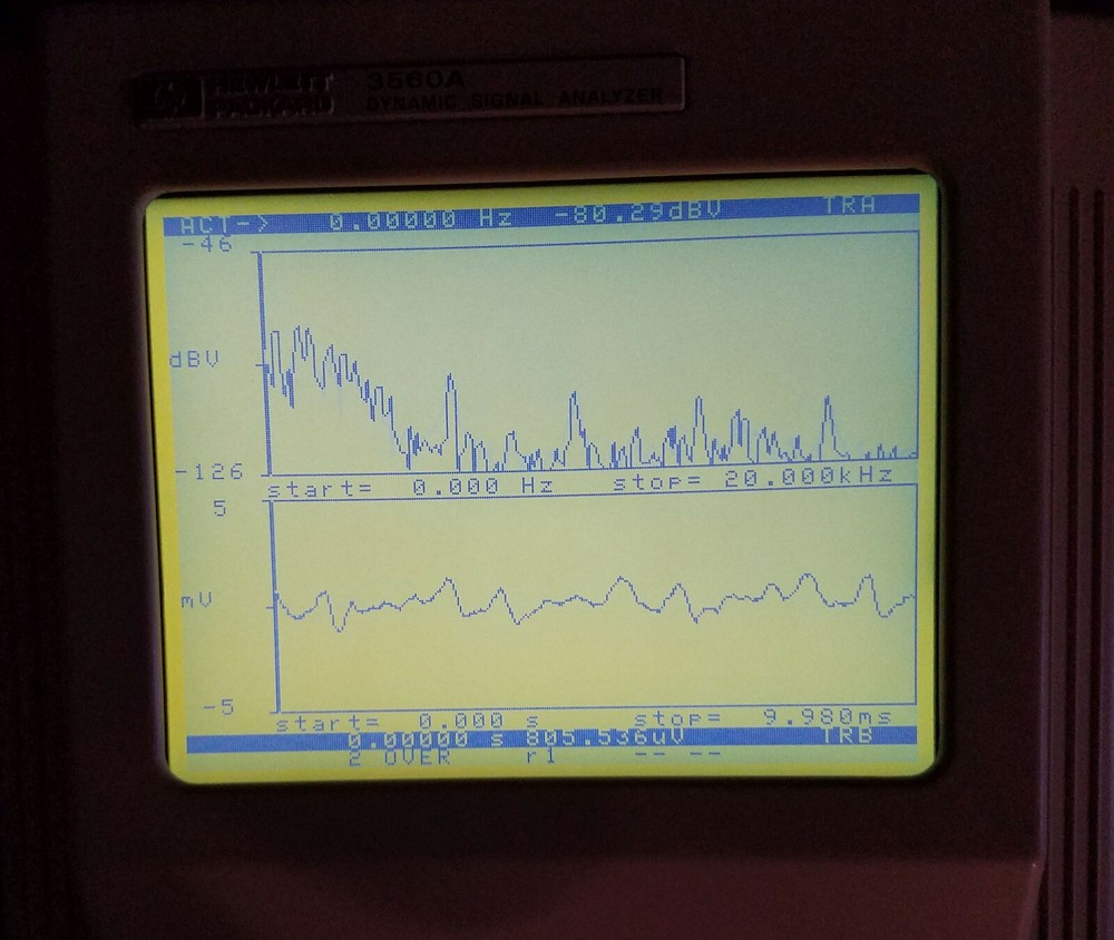 HP 3560A Handheld FFT Vibration Acoustic Spectrum Dynamic Analyzer ~DC - 40kHz