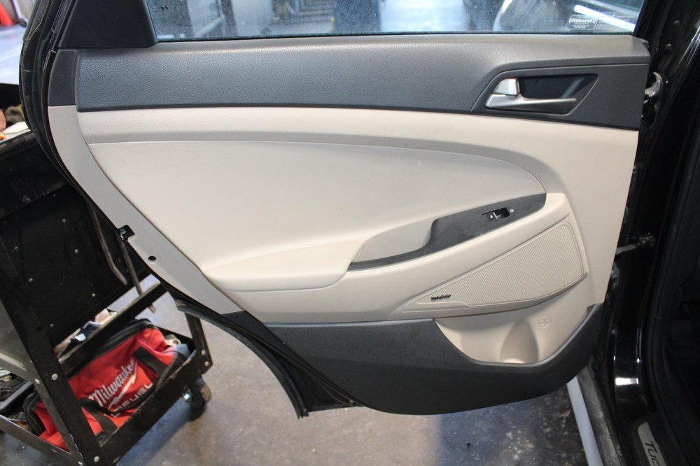 2017 HYUNDAI TUCSON LR Door Trim Panel
