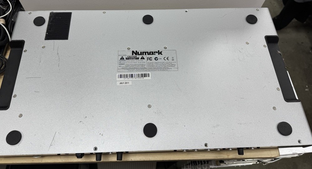 Numark NS6 4-Channel DJ Controller UNTESTED FOR PARTS