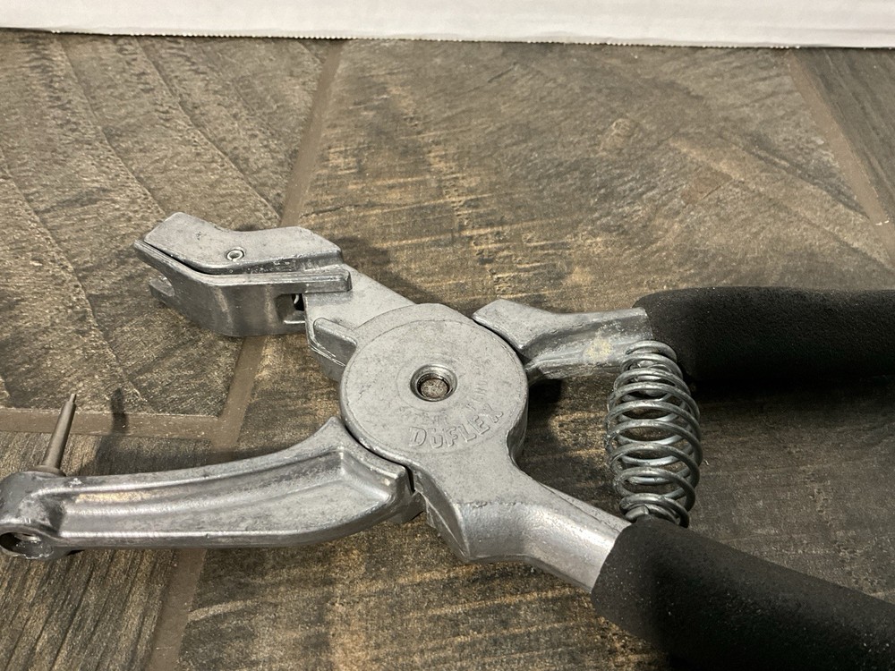 Duflex ProGrip II Universal Tag Applicator 10" Long Black Handle