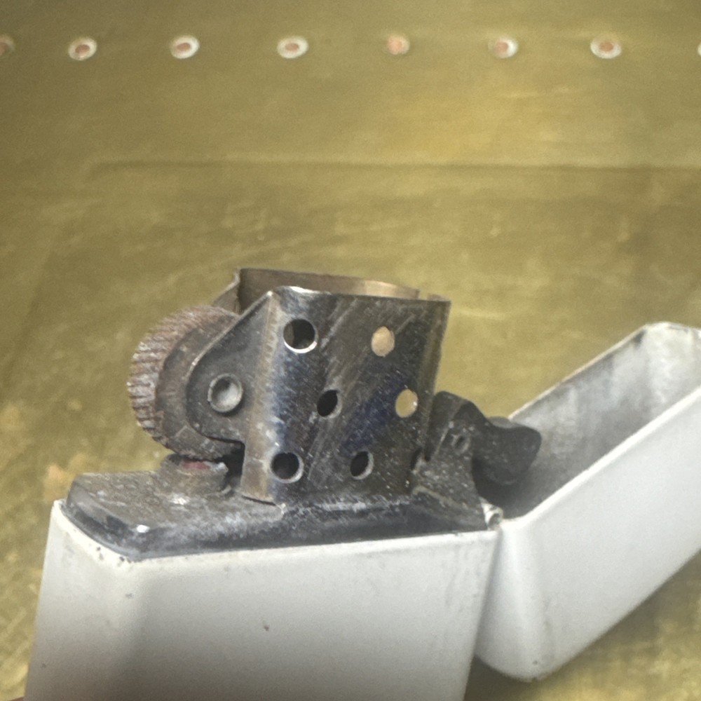 Zippo Harley Davidson Red & Black Eagle White lighter 2006