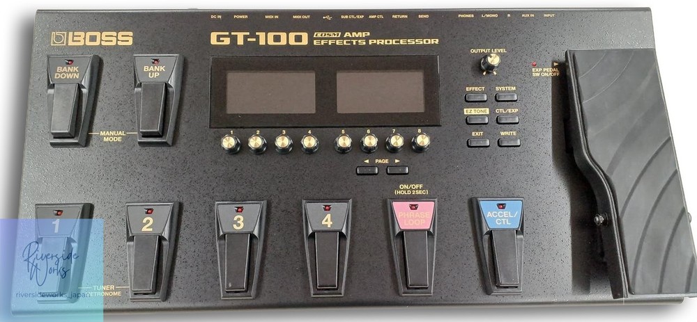 BOSS GT-100 Multi-Effects Processor for Guitarists