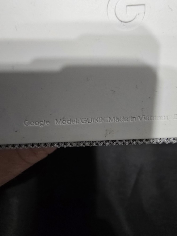 Google GUIK2 Smart Display Wi-Fi Wireless Google Assistant Compatible