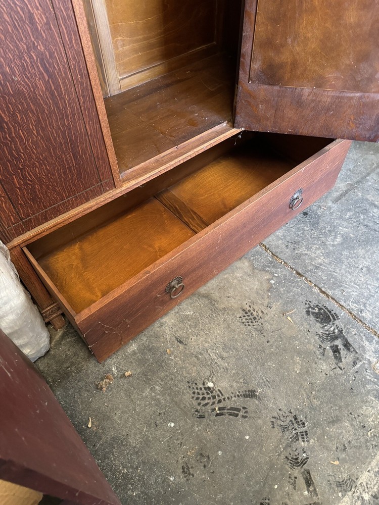 BEAUTIFUL Antique wardrobe