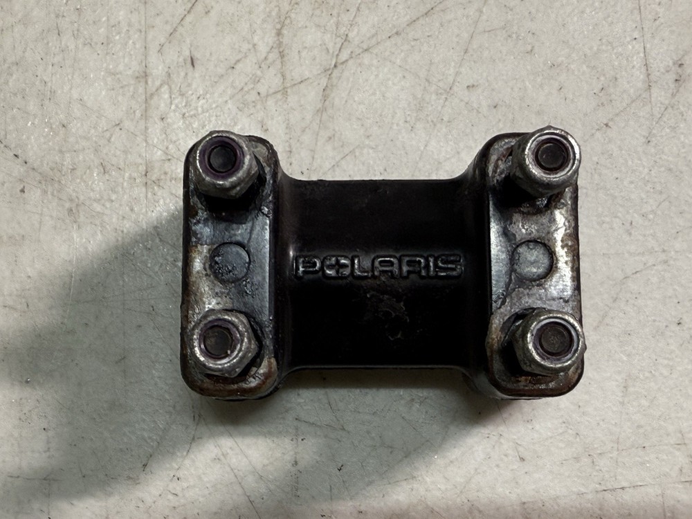 POLARIS INDY 440 HANDLEBAR CLAMP BLOCK