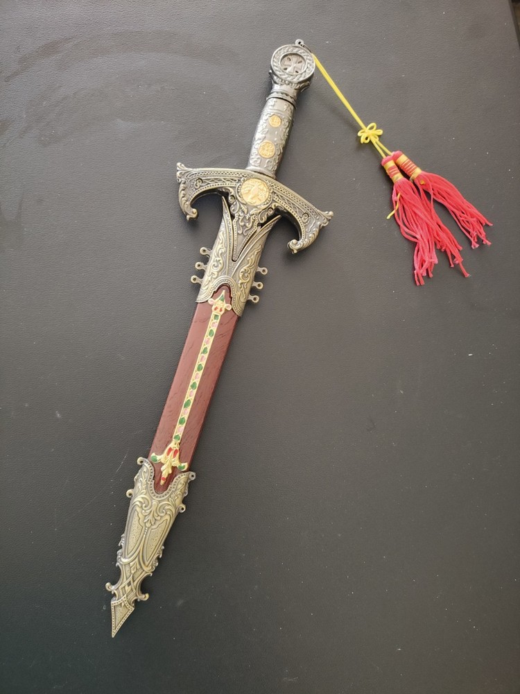 Royal Dagger