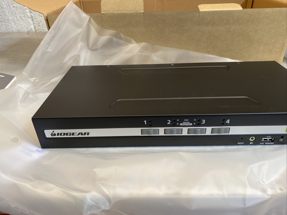 IOGEAR 4-Port Single View DisplayPort Secure KVM Switch w/Audio and CAC Support