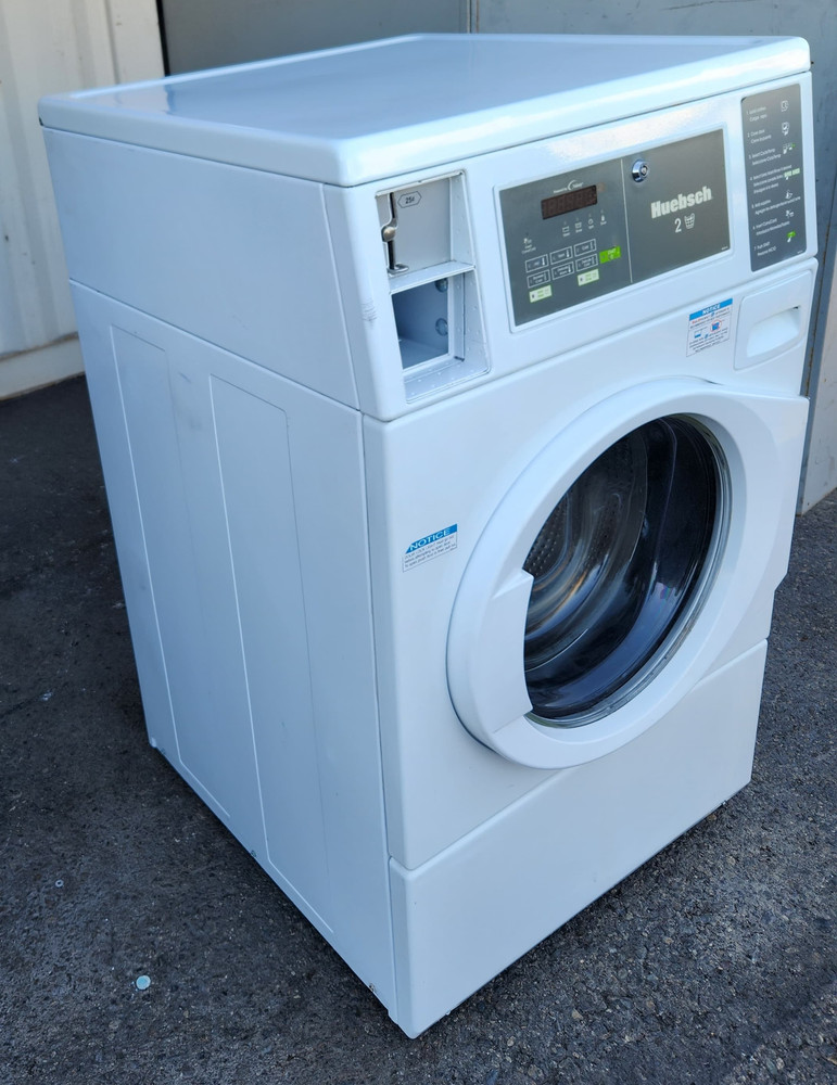 HUEBSCH FORNT LOAD WASHER [REF]