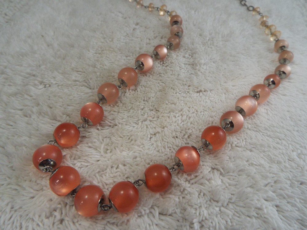 Silvertone Peach Pink Moonglow Bead Chain Necklace (A11)