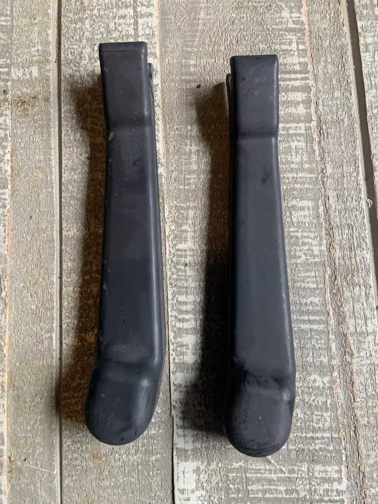 1994-2004 Chevy S10 / Blazer Windshield Wiper Arm Nut Cap Cover Black Pair OEM