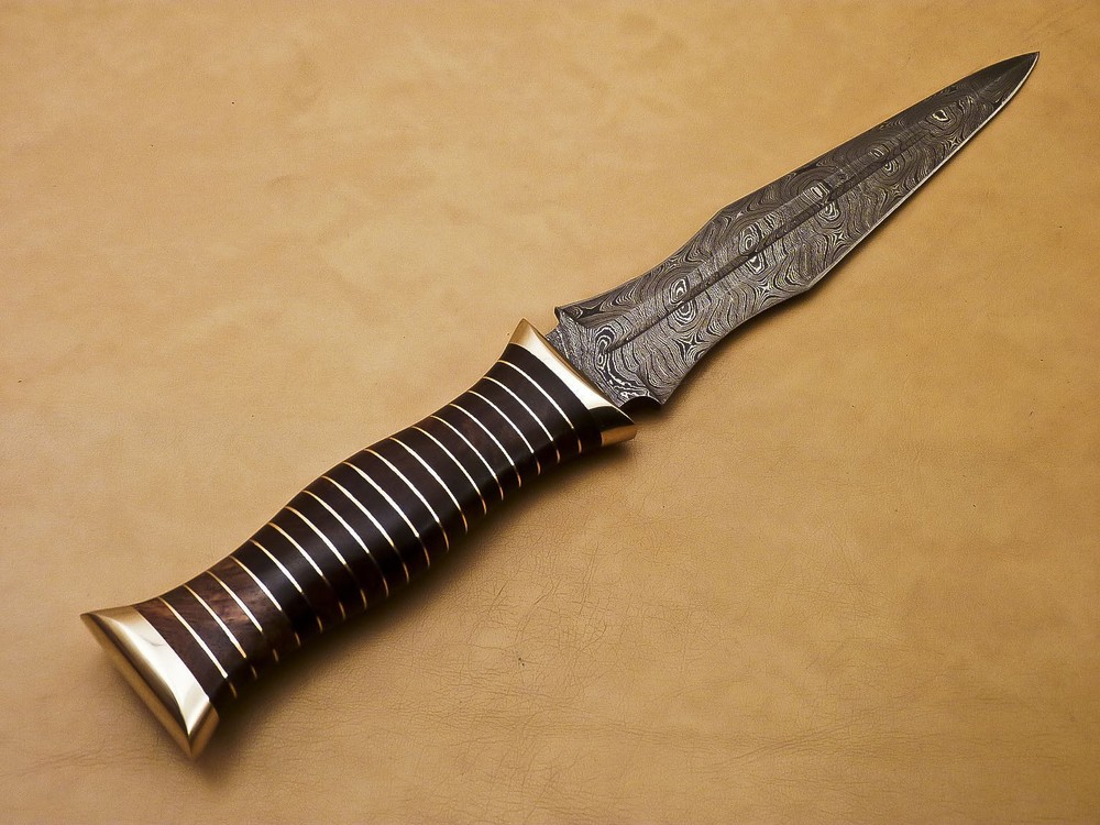 DAMASCUS STEEL HANDE MADE DAGAR KNIFE ......