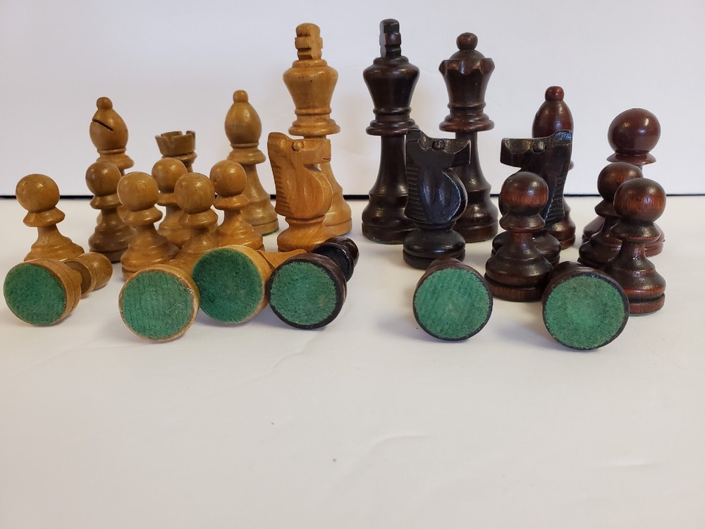 26 Chess Pieces Replacements Pieces  With Out Box
