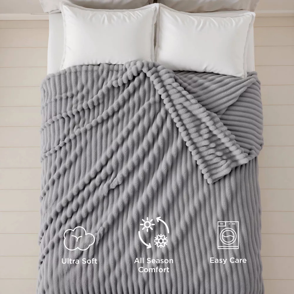 Bedsure Full/Queen Plush Blanket Light Gray