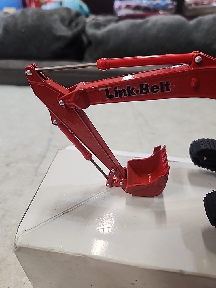 Link-Belt 2800 Excavator - Modeling 1:40 Scale Diecast Model
