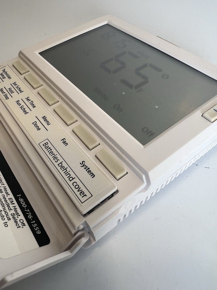 Pro1 Digital Wall thermostat model 855, White, Works!