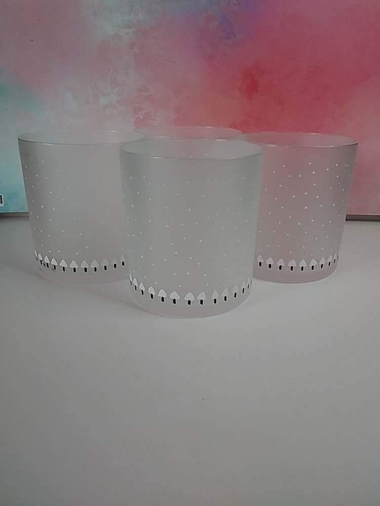 Four Piece Christmas Glass Set