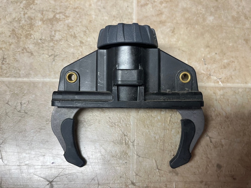 Thule Fast Grip Replacement Clamp for Thule Pulse Alpine Cargo Boxes FastGrip