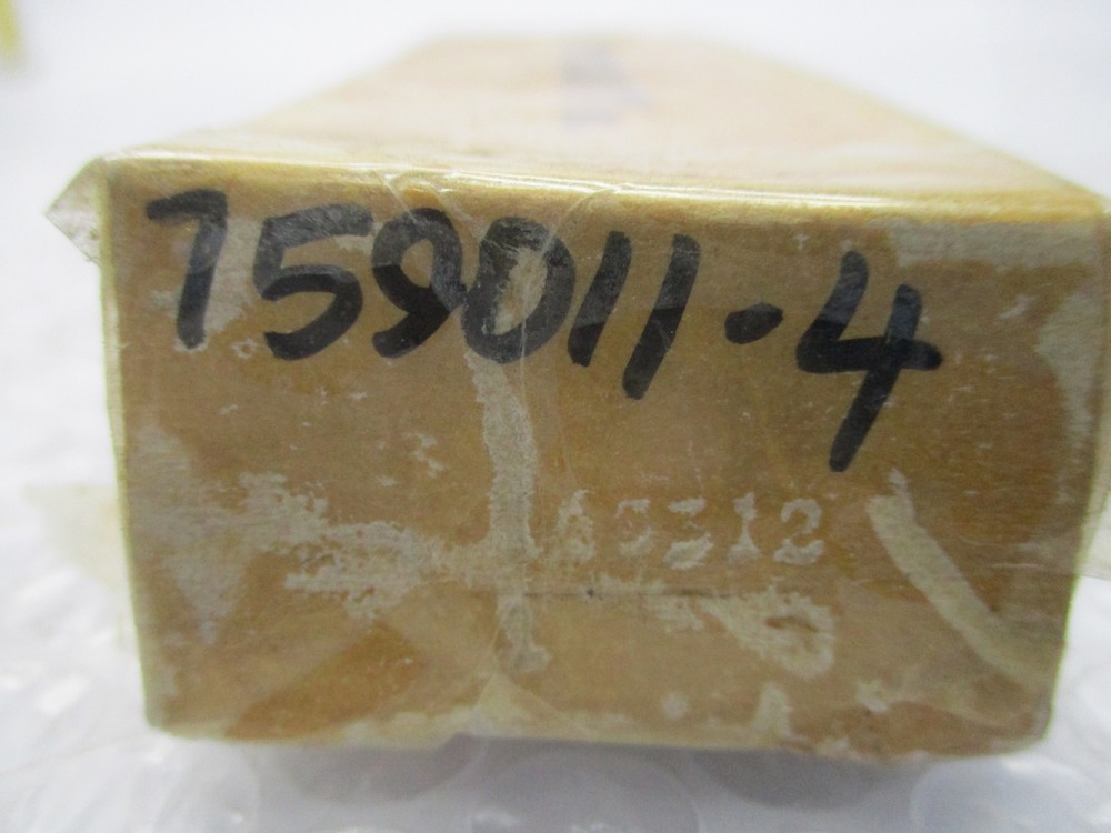 INDUSTRIAL SPARE 759011-4 SWITCHCRAFT LEVER SWITCH NSNP