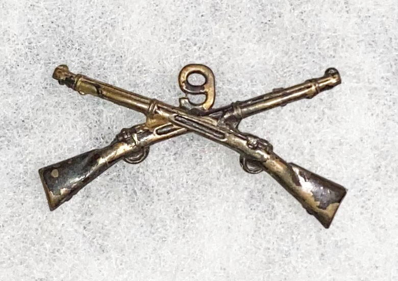Pre-WWI 9th Infantry Collar Device