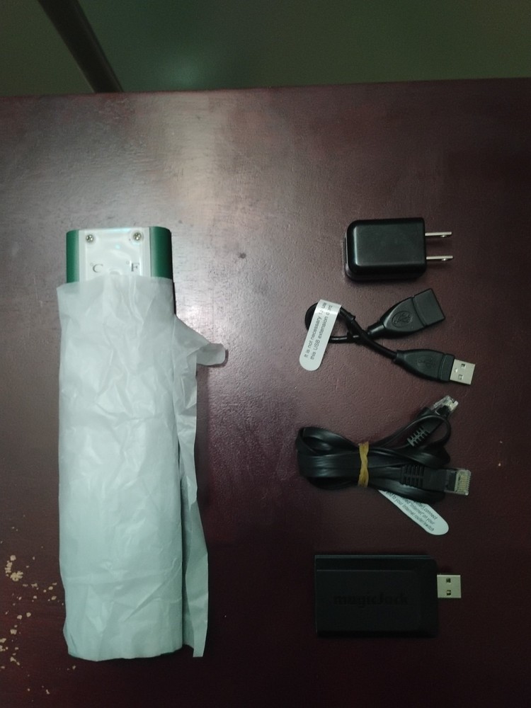 MagicJack Go Fullset And Hanging Thermometer Inside Outside & Garage