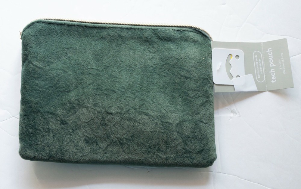 Heyday Tech Organizer Crushed Velvet - Green