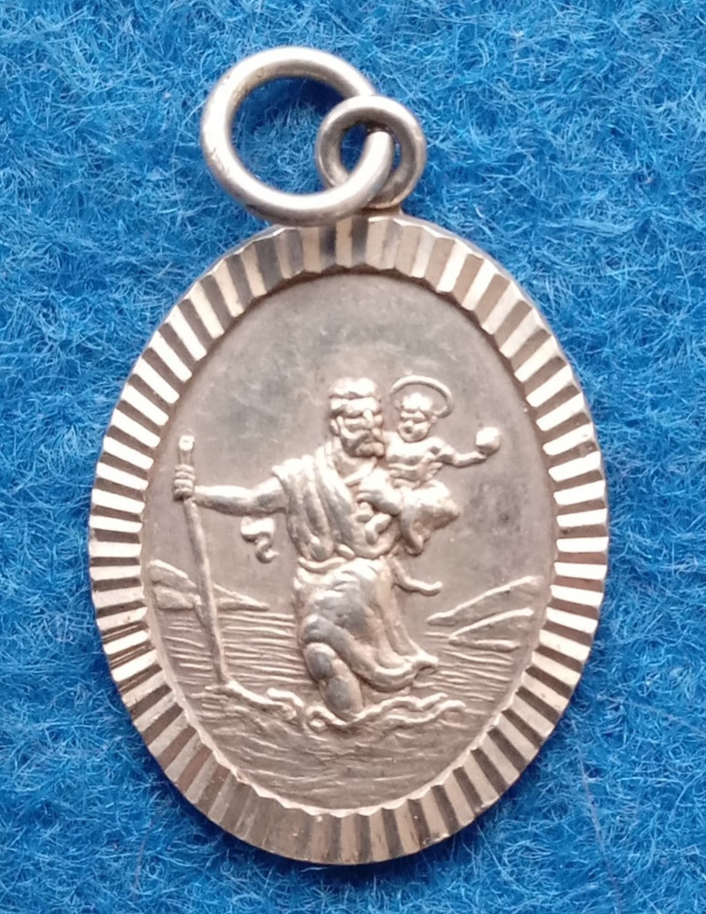 Vintage St. Christopher Silver Pendant 1.8g   PB5-862