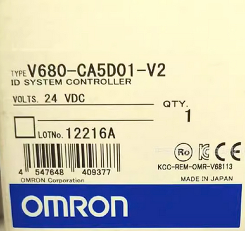 New In Box OMRON V680-CA5D01-V2 PLC