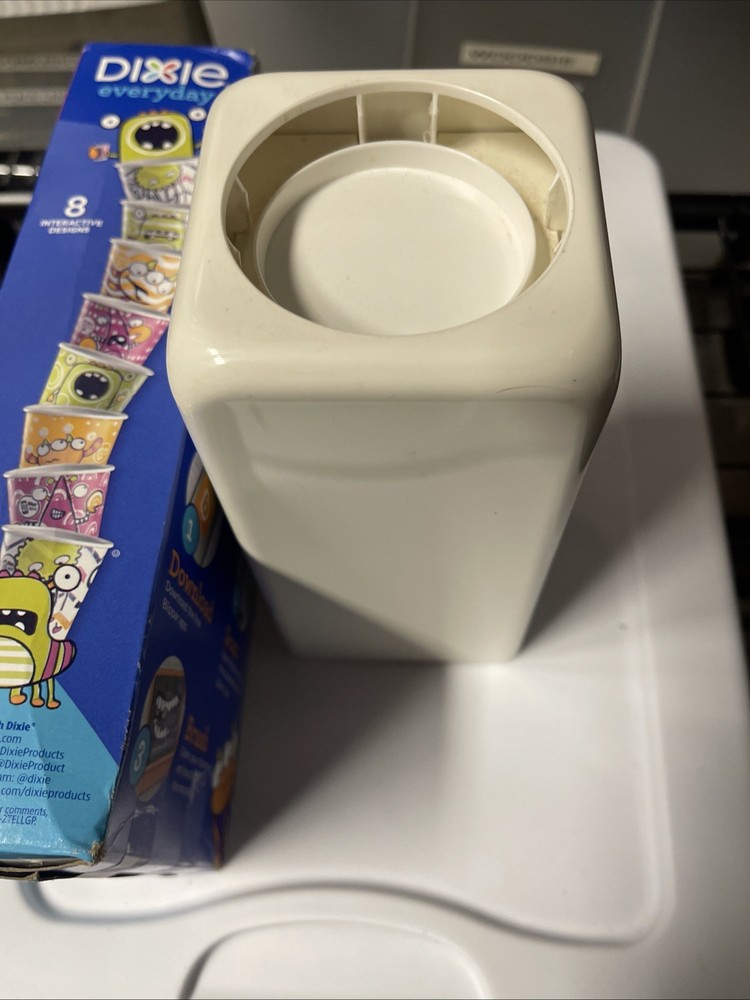 Dixie Everyday Disposable Cups Augment Reality Monster 3 oz W/ White Dispenser
