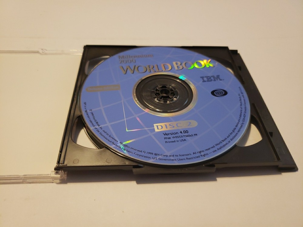 World Book Computer Software Deluxe Edition - CD ROM -Millennium 2000 - 2 Disc