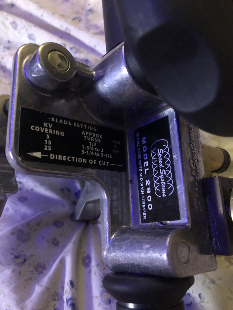 Speed Systems Model 2900 Tree Wire Mid-span Stripper. Used Once!