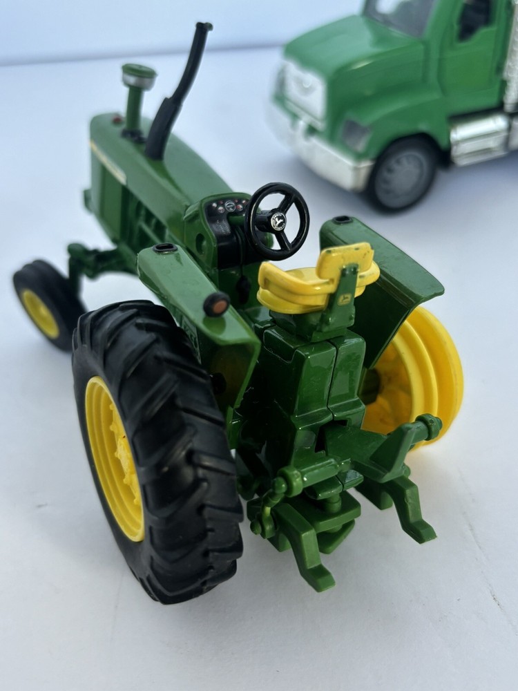 ERTL John Deer Lot