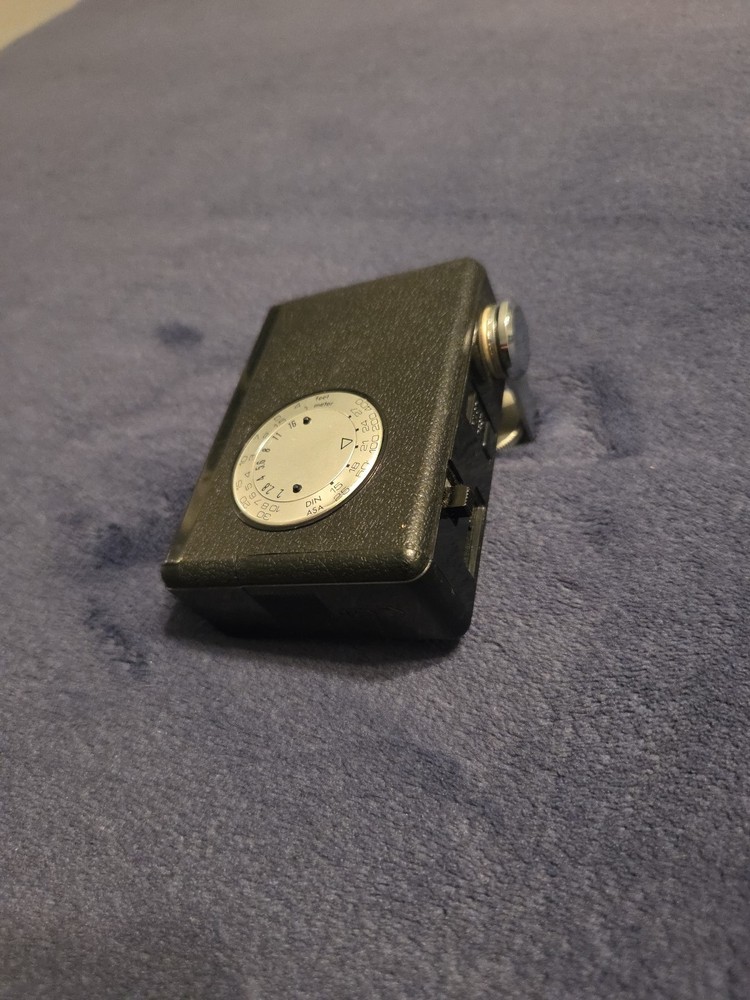 Raynox 300 Flash SEE