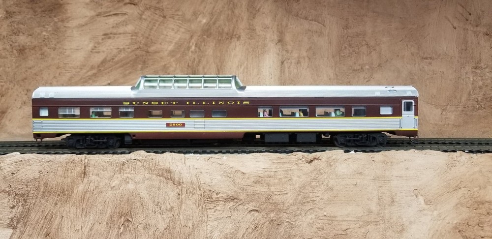 Venetian Blinds Brown O Scale