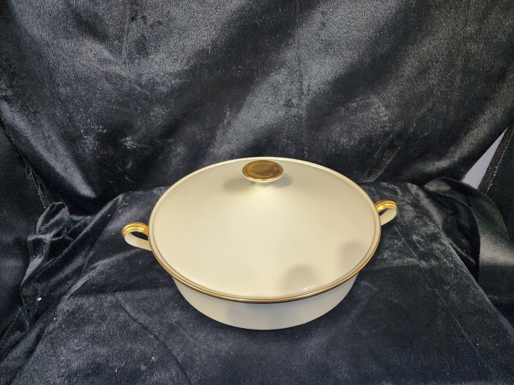 Lenox ETERNAL Covered Vegetable