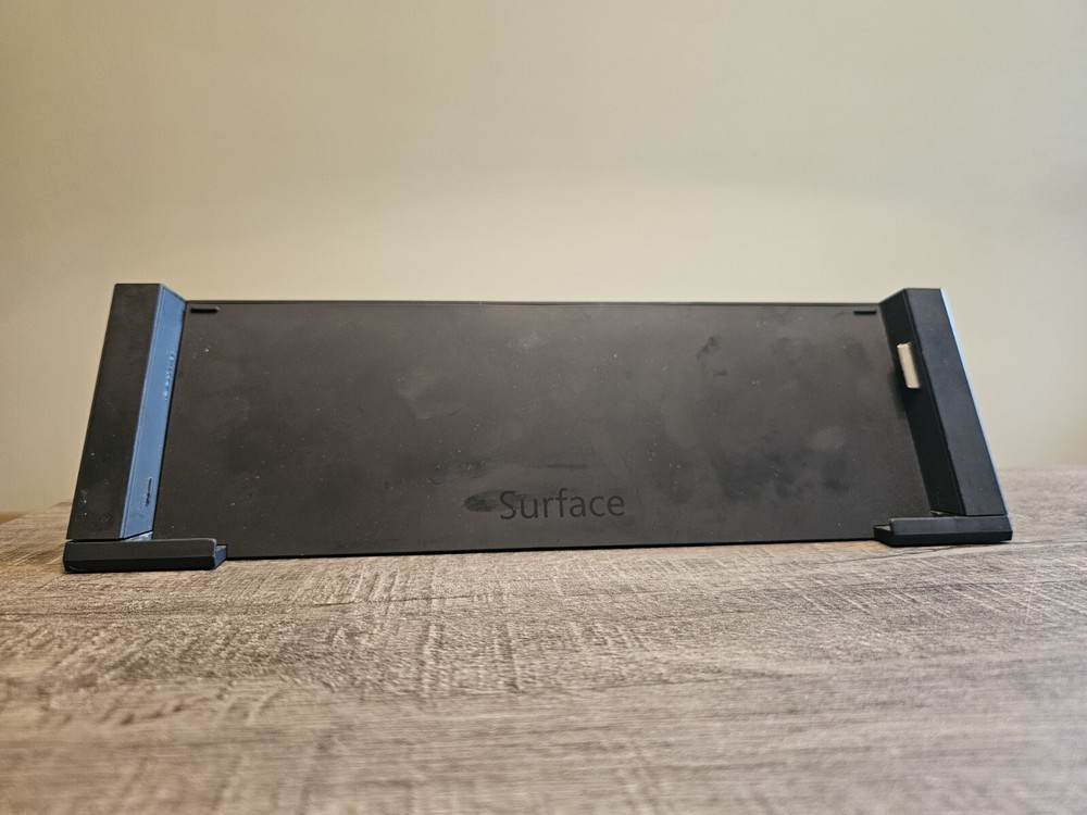 Microsoft 1664 Laptop Docking Station For Surface Pro 3