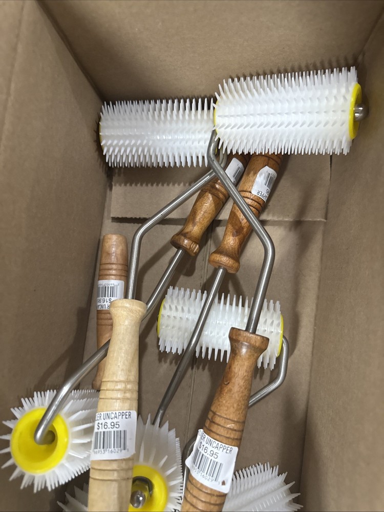 Plastic Needle Roller Uncapper Extractor Tool Beekeeping Honey Production