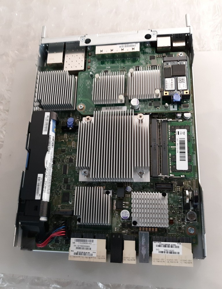 NetApp 111-04039+C0 SAS WWN X128 Storage Controller