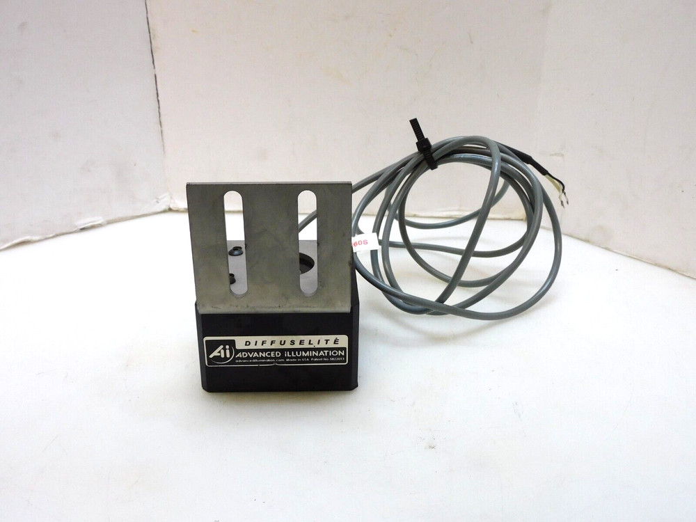 ADVANCED ILLUMINATION DL2230 WHITE DIFFUSELITE W/ MOUNTING BRACKET