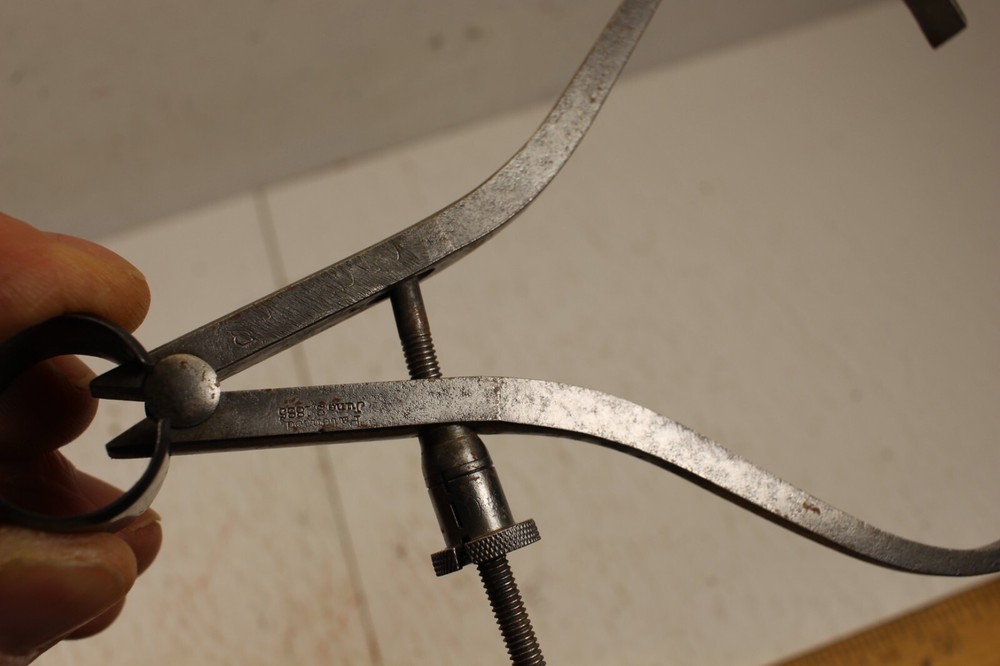 Vintage Starrett 5 Outside Calipers with Wide Tips