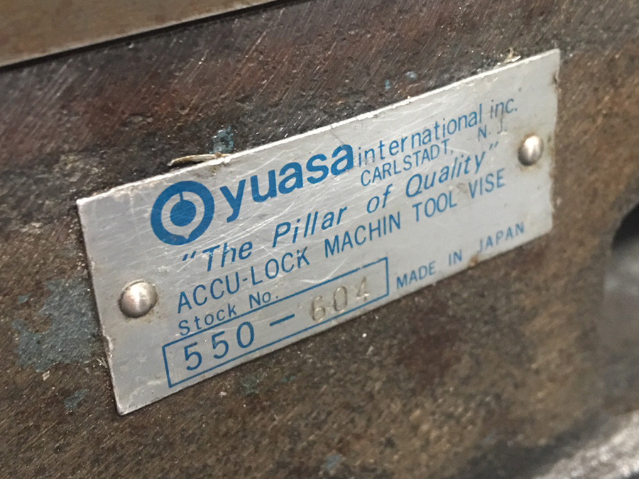 YUASA 8" ACCU-LOCK Machine Tool Milling Vise 550-604 + Handle