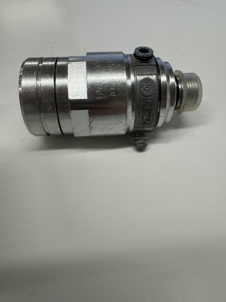 Faster AL202354 Hydraulic Quick Coupler for John Deere