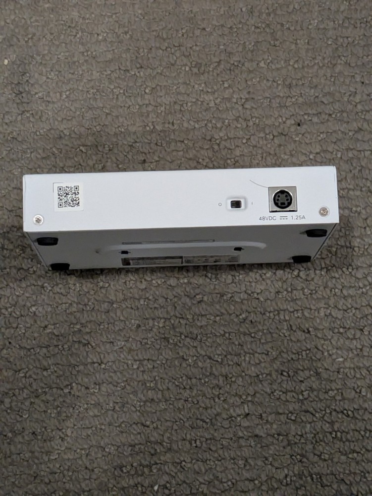 Cisco 8-Port Gigabit PoE Switch