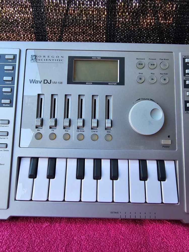 Oregon Scientific WAV DJ VM-108 - Replacement Console Only
