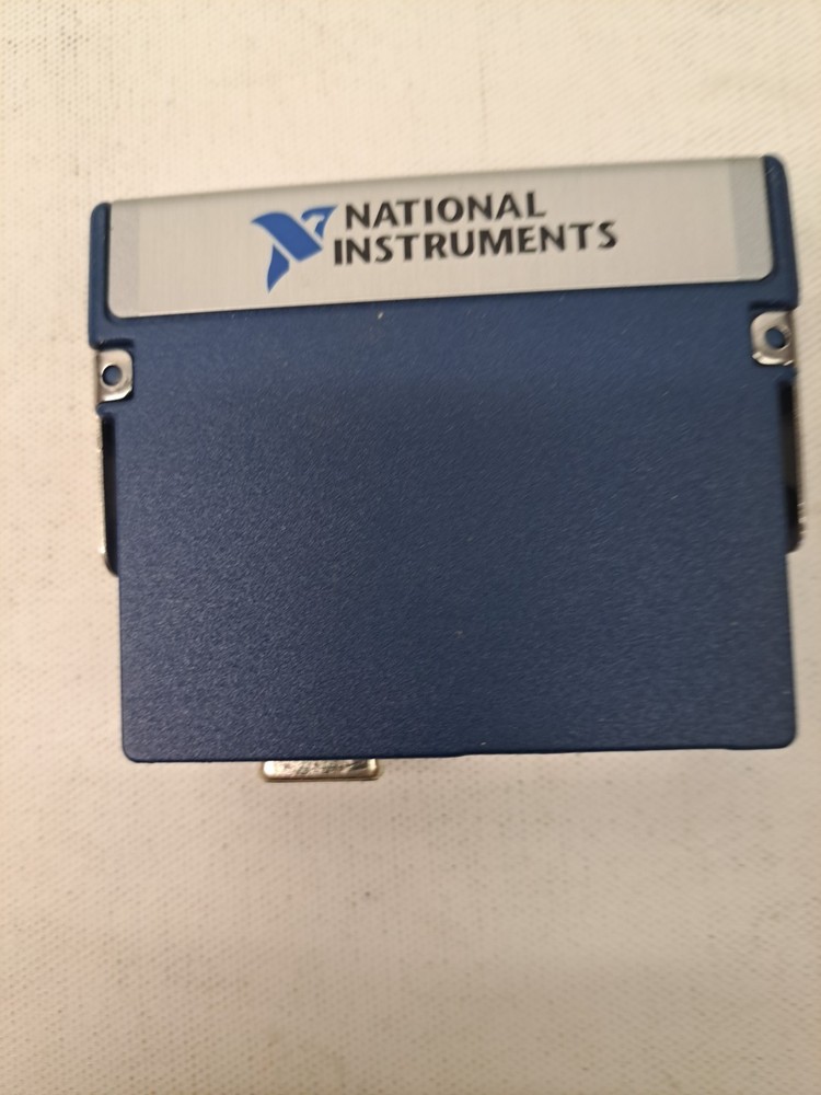 National Instruments NI 9472 Sourcing Digital Output Module  USED