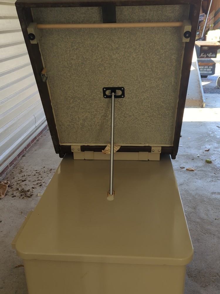 Retro Hamilton Exam Table brown / tan used EUC