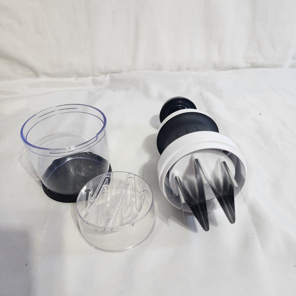 Vremi Hand Food Chopper - Black