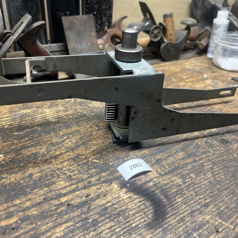 Delta Rockwell 15-650 VS6 Variable Speed Drill Press Stabilizer & Rack